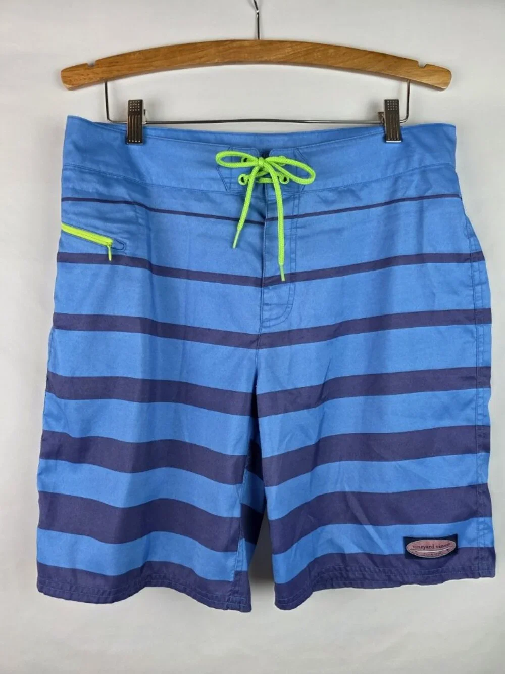 Vineyard Vines Mens Board Shorts Size 33 Blue Striped Swimsuit Swim Trunks Short